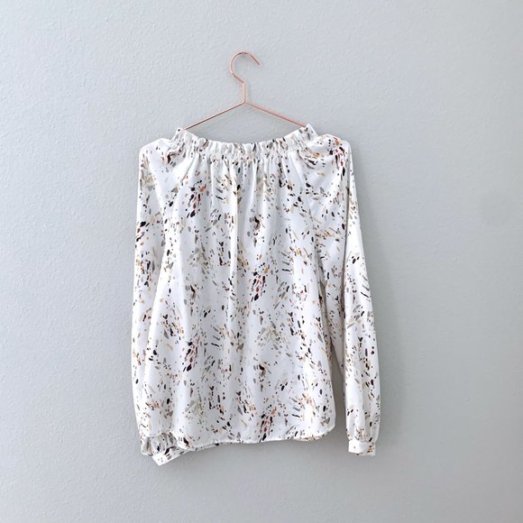 A New Day Long Sleeve Blouse Tie Neck Abstract Pattern Size Medium - Picture 5 of 7